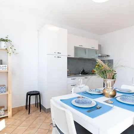 Cozy Iskra By Belmont Realty * زادار