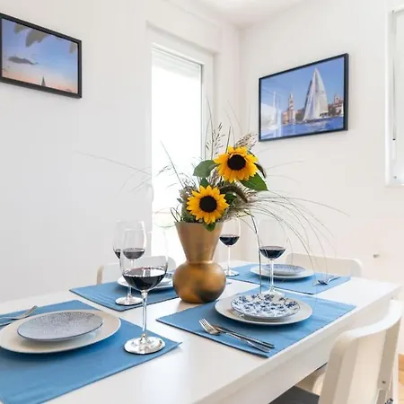 Cozy Iskra By Belmont Realty زادار