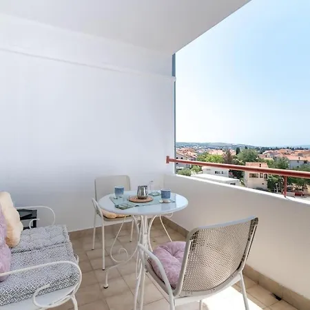 Appartement Cozy Iskra By Belmont Realty