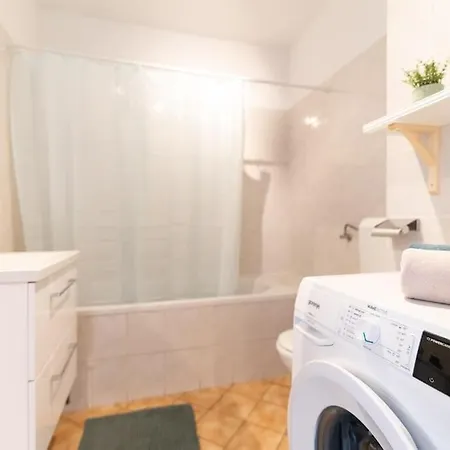 Cozy Iskra By Belmont Realty Appartement *